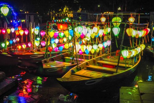bateaux lanternes à an hoi