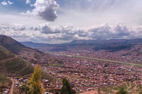Vue sur le district de San Sebastian à Cusco